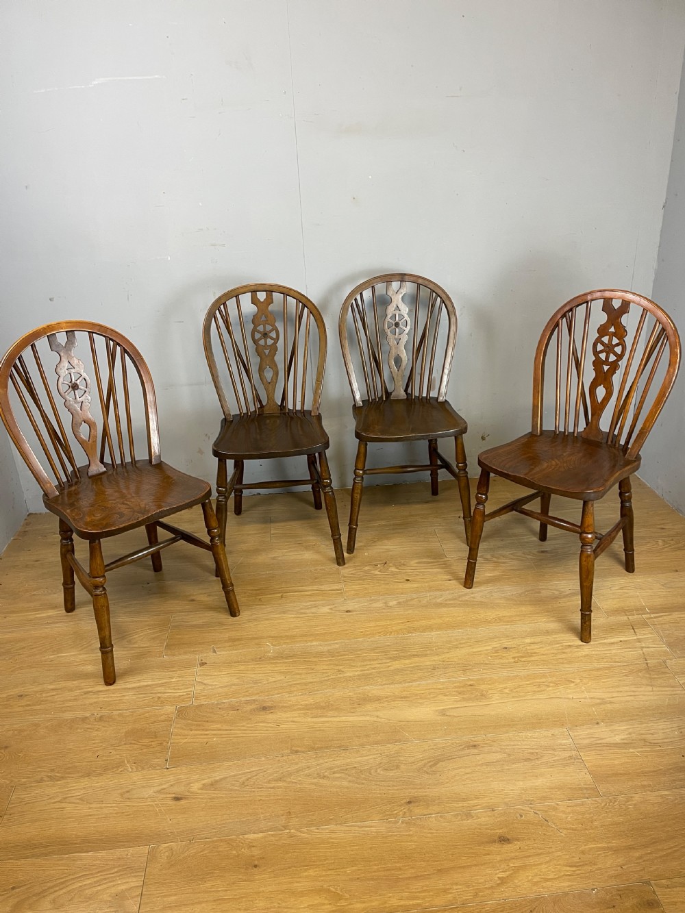 Set of 4 Edwardian elm and beech country wheel back chairs View XI