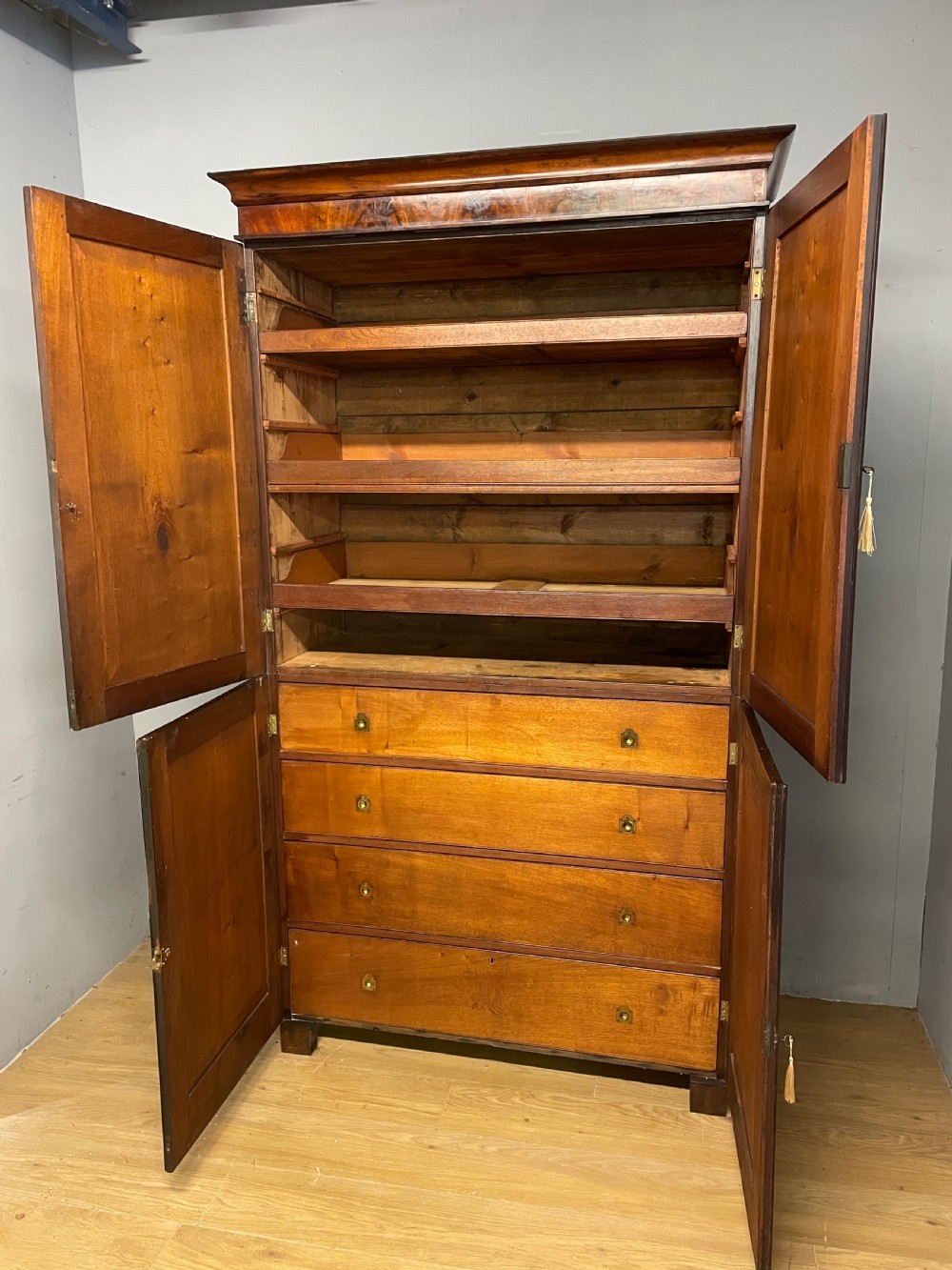 C19TH country house Biedermeier flame mahogany clothes press  View VII