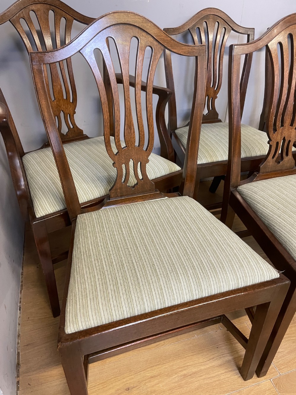 Set of 8 Edwardian mahogany Hepplewhite style dining chairs  View VI