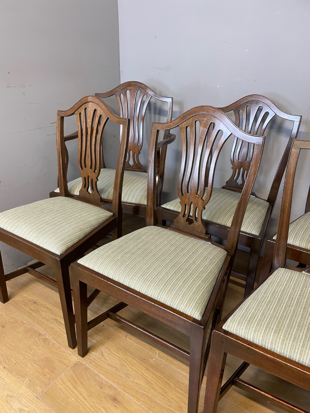 Set of 8 Edwardian mahogany Hepplewhite style dining chairs  View XIV