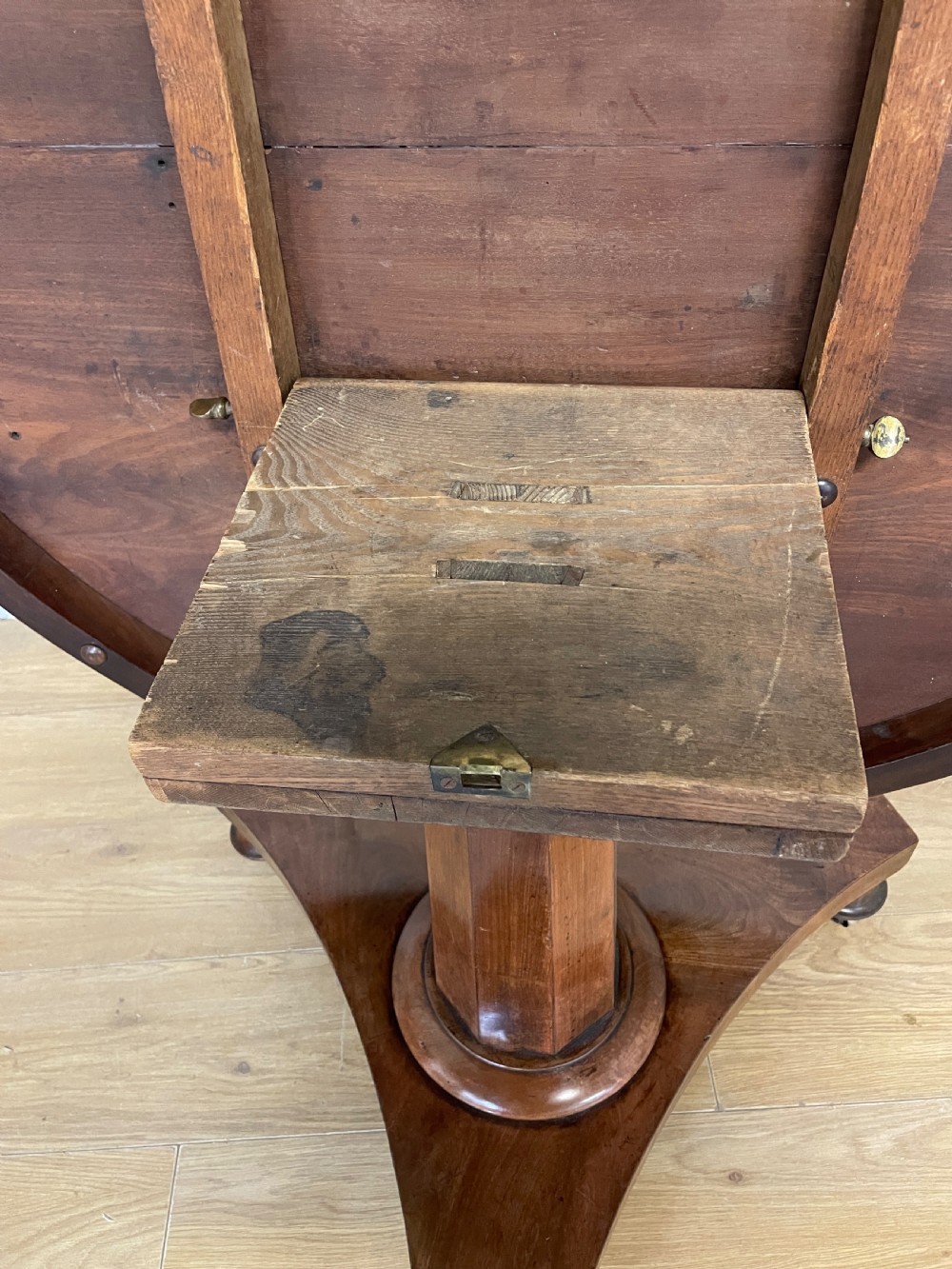 C19TH mahogany circular breakfast table in original condition  View X