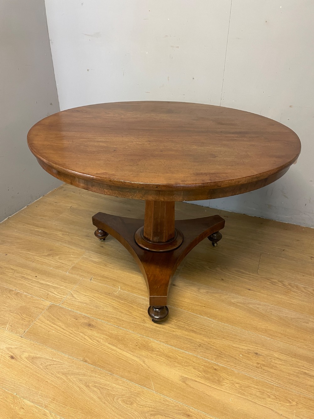 C19TH mahogany circular breakfast table in original condition  View XII