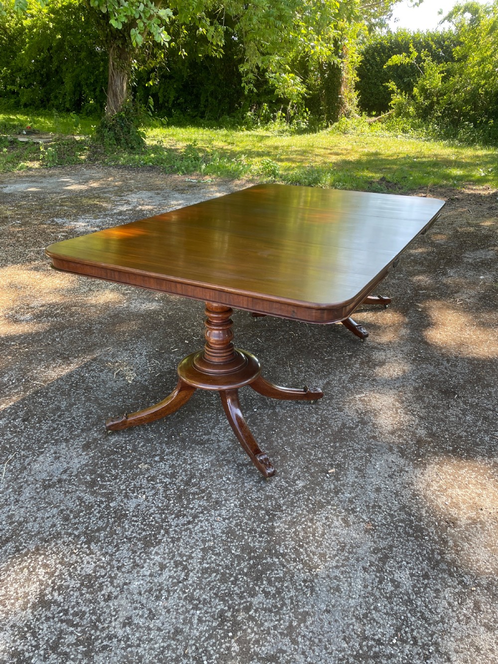 William IV mahogany twin pedestal eight seater dining table  View IX