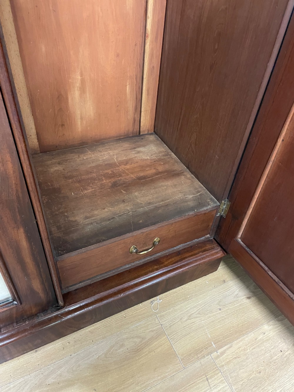 C19TH flame mahogany country house three door triple wardrobe  View XI