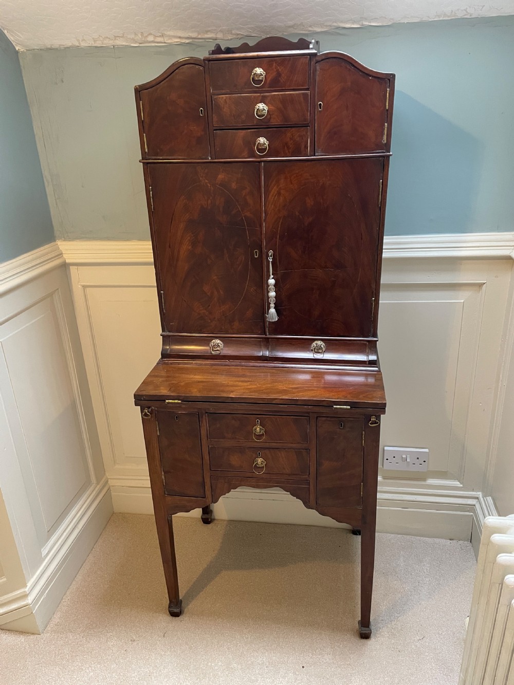 Rare Georgian mahogany ladies dressing cabinet circa 1830