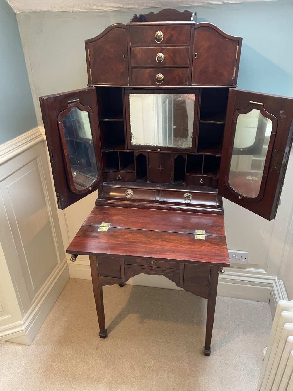 Rare Georgian mahogany ladies dressing cabinet circa 1830 View XI