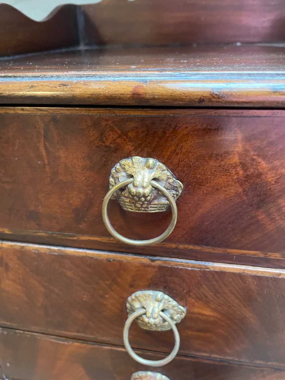 Rare Georgian mahogany ladies dressing cabinet circa 1830 View XIX