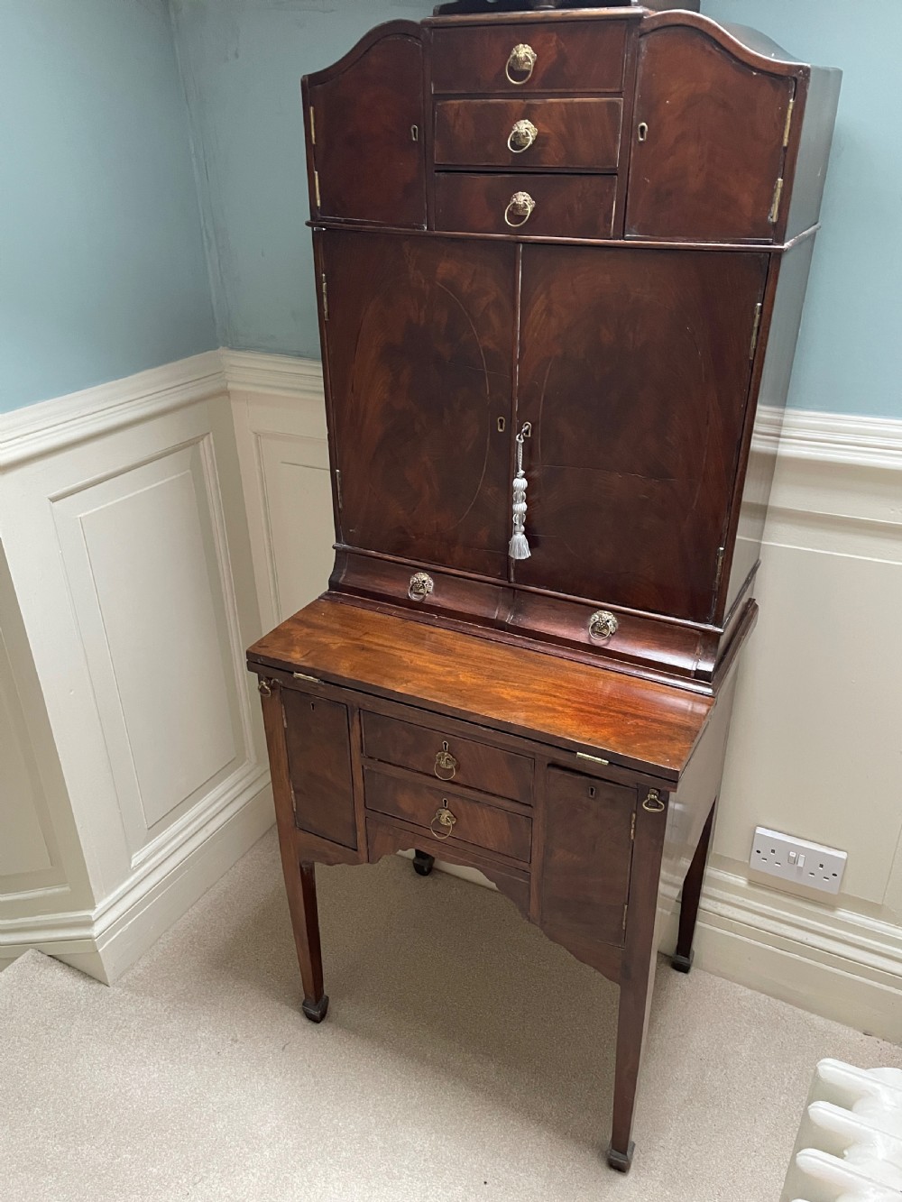 Rare Georgian mahogany ladies dressing cabinet circa 1830 View XX