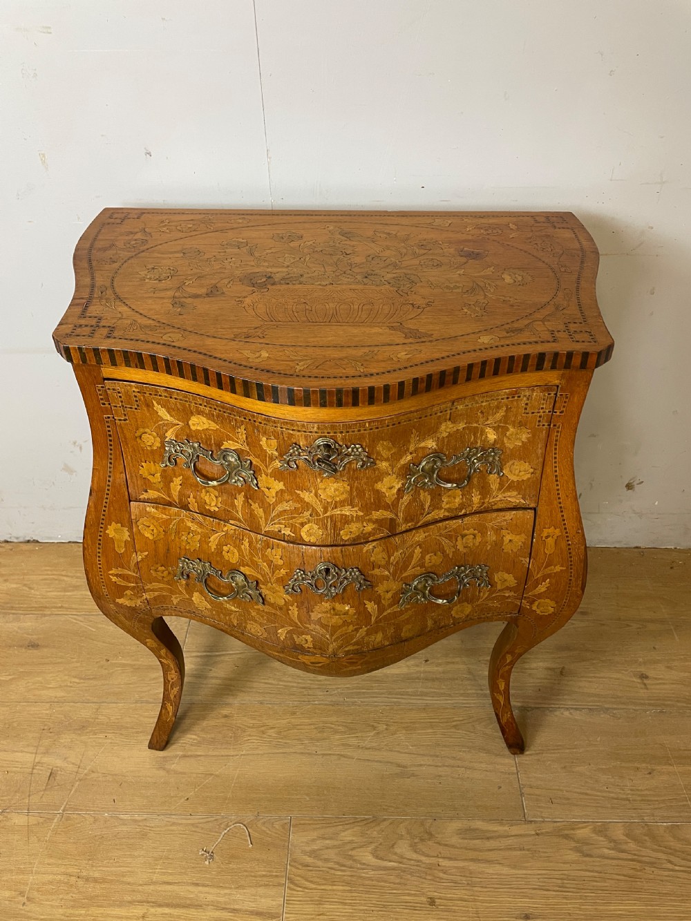 C19TH small French inlaid bombe chest of drawers  View II
