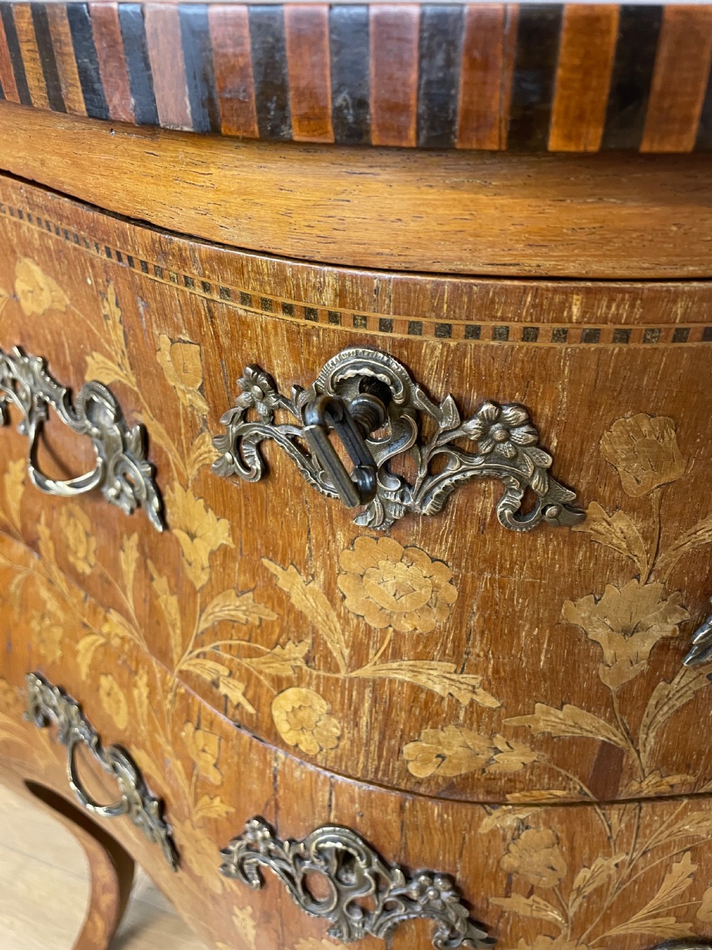 C19TH small French inlaid bombe chest of drawers  View XI