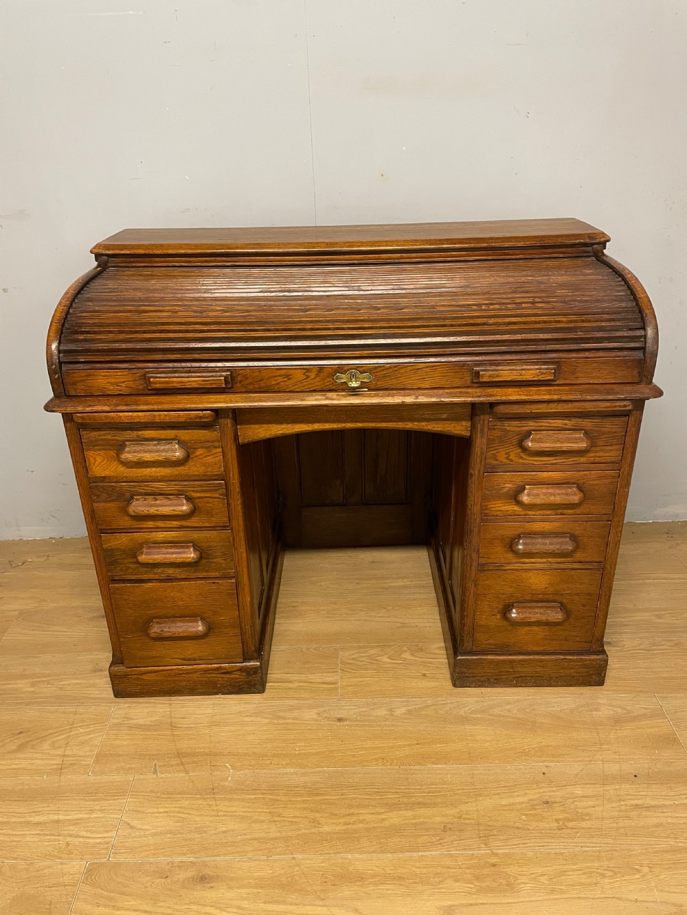 Edwardian golden oak roll top desk View II