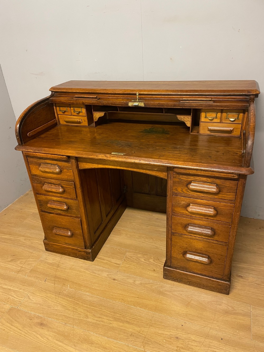 Edwardian golden oak roll top desk View IV