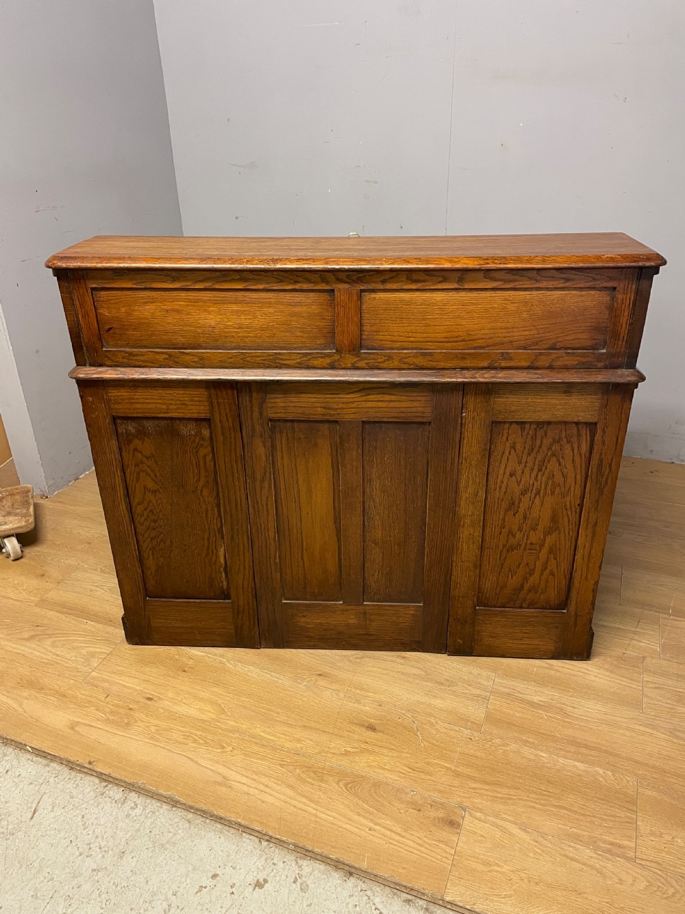 Edwardian golden oak roll top desk View XII