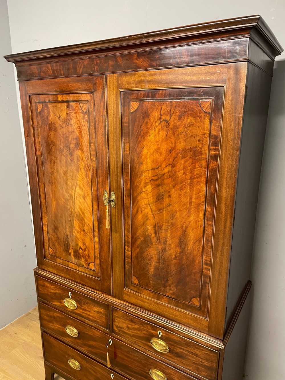 Georgian flame mahogany country house linen press -superb quality  View IV