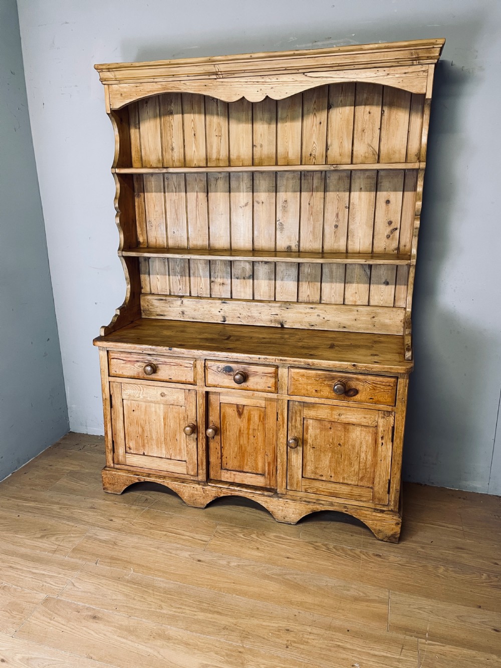 C19TH pine dresser 