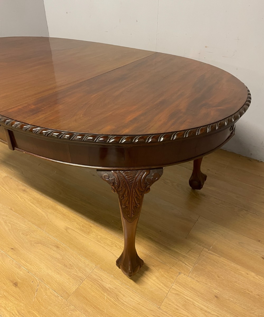 Late C19TH solid mahogany Queen Anne style wind out six seater dining table  View VI