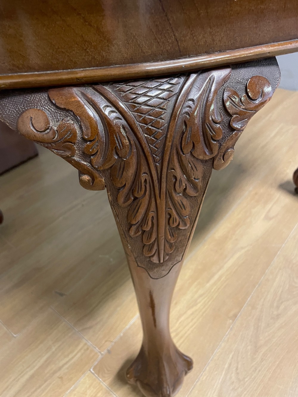 Late C19TH solid mahogany Queen Anne style wind out six seater dining table  View X