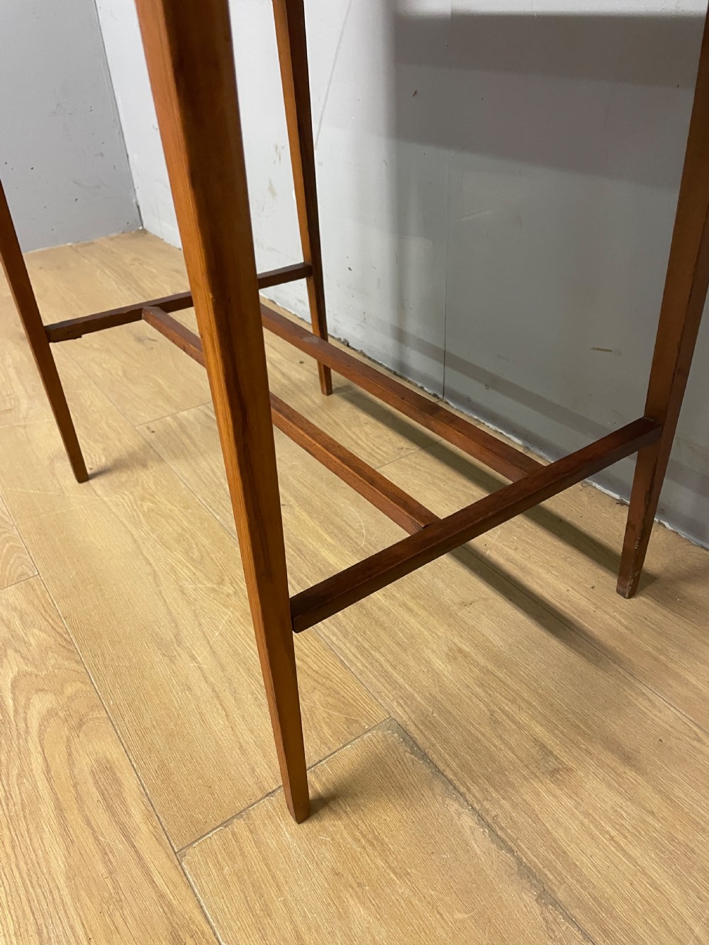 Edwardian inlaid mahogany bijouterie cabinet  View VIII