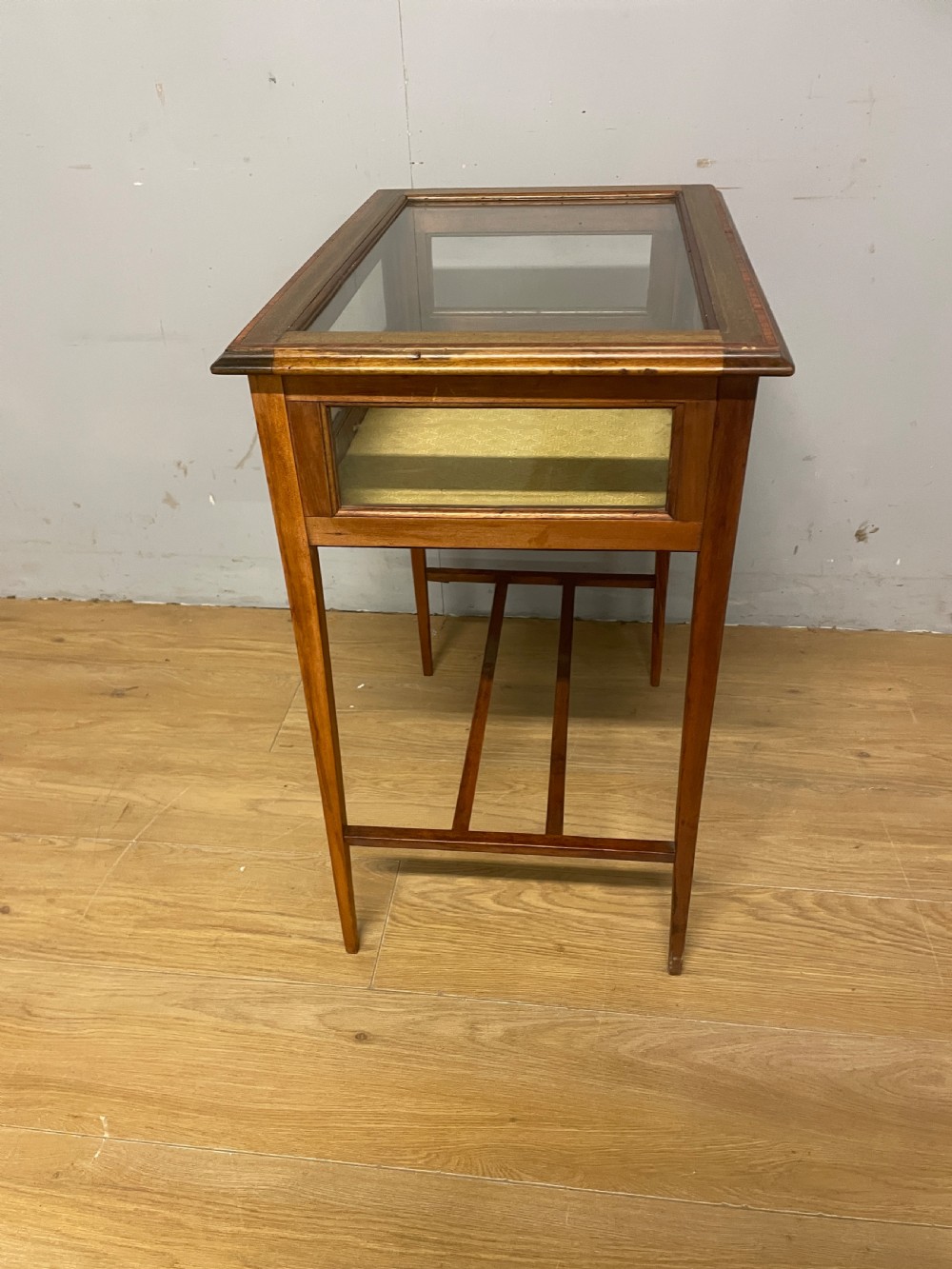 Edwardian inlaid mahogany bijouterie cabinet  View IX