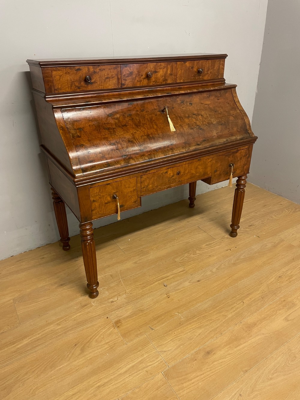 C19TH Biedermeier plum pudding mahogany cylinder desk in good original condition View II