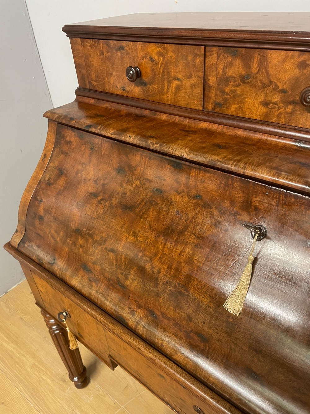 C19TH Biedermeier plum pudding mahogany cylinder desk in good original condition View IV
