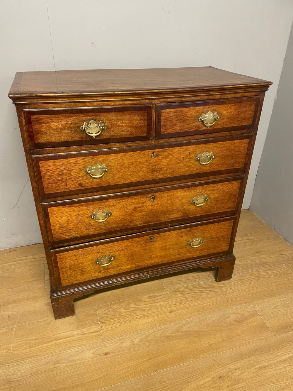 Georgian oak and cross banded mahogany four height chest of drawers circa 1790 View XIII