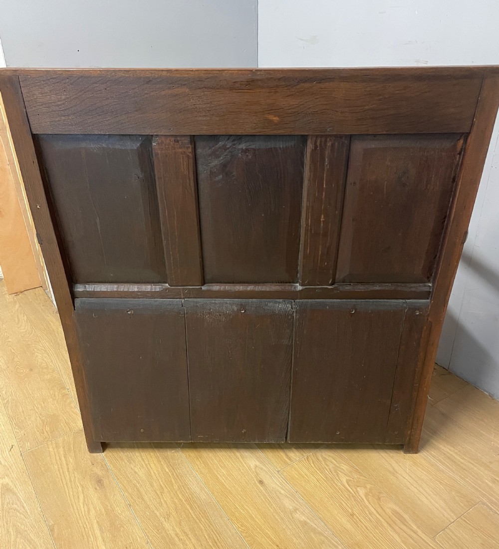 Late C19th golden oak Arts and Crafts carved box settle View IX