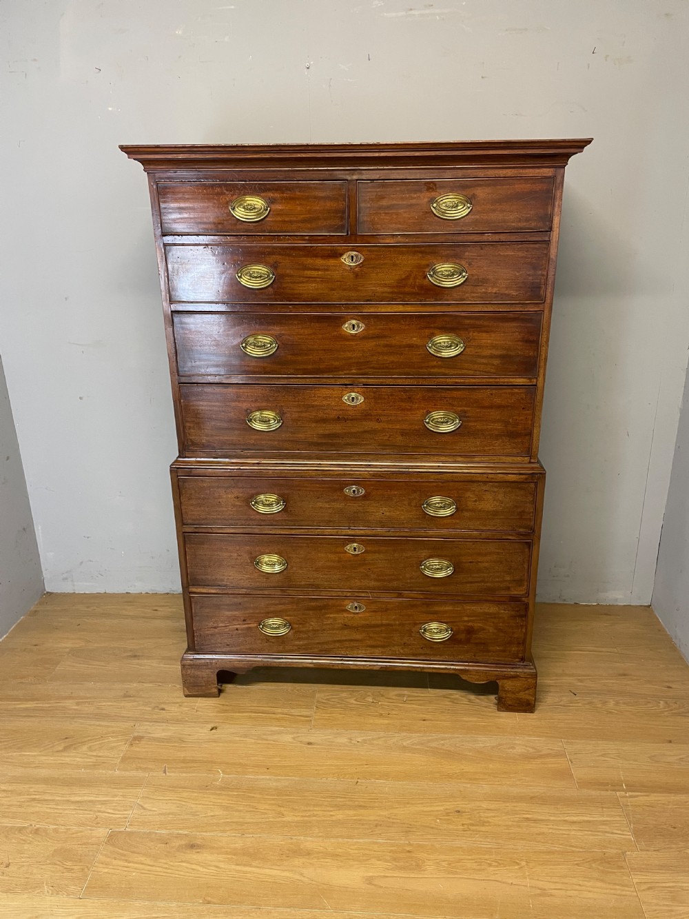 Georgian mahogany chest on chest circa 1790 View II