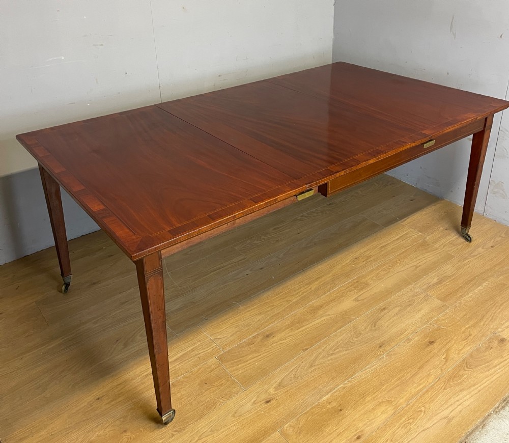C19TH inlaid mahogany extending dining table by Gillows circa 1895 