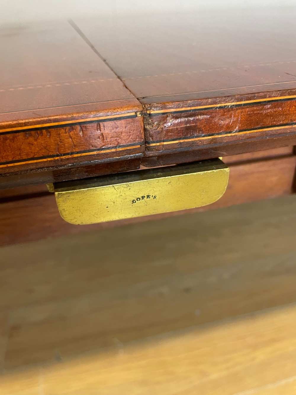 C19TH inlaid mahogany extending dining table by Gillows circa 1895  View VII