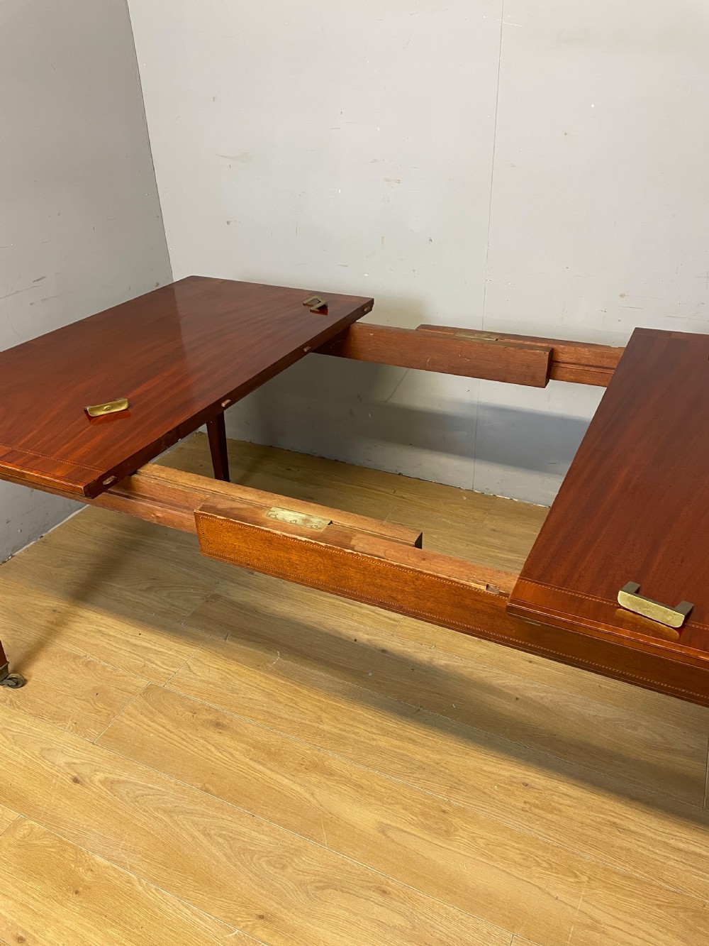 C19TH inlaid mahogany extending dining table by Gillows circa 1895  View X
