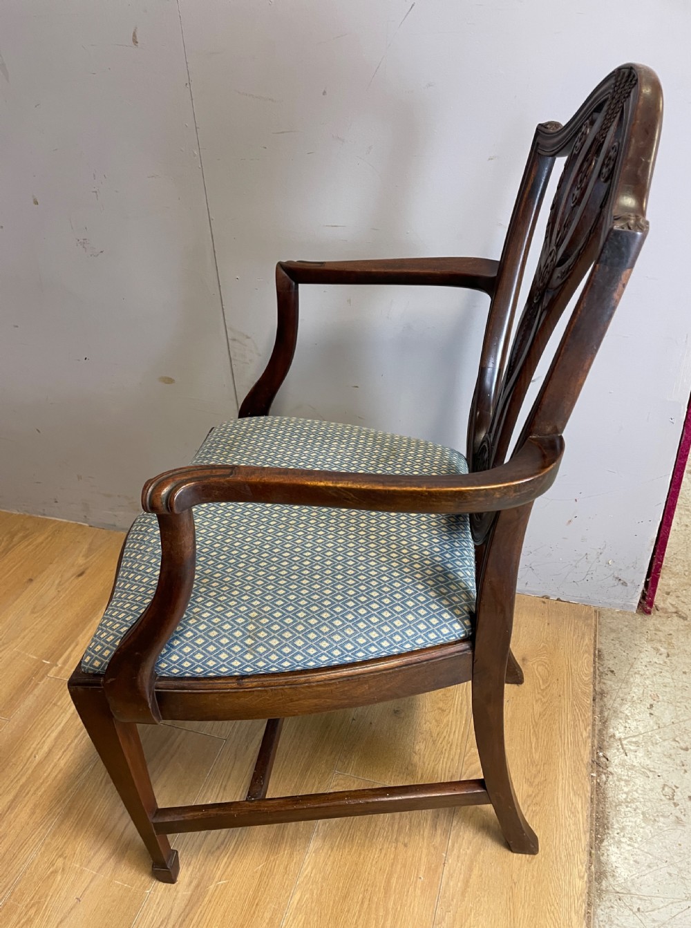 Late C19th solid mahogany set of eight Hepplewhite style dining chairs  View XVI