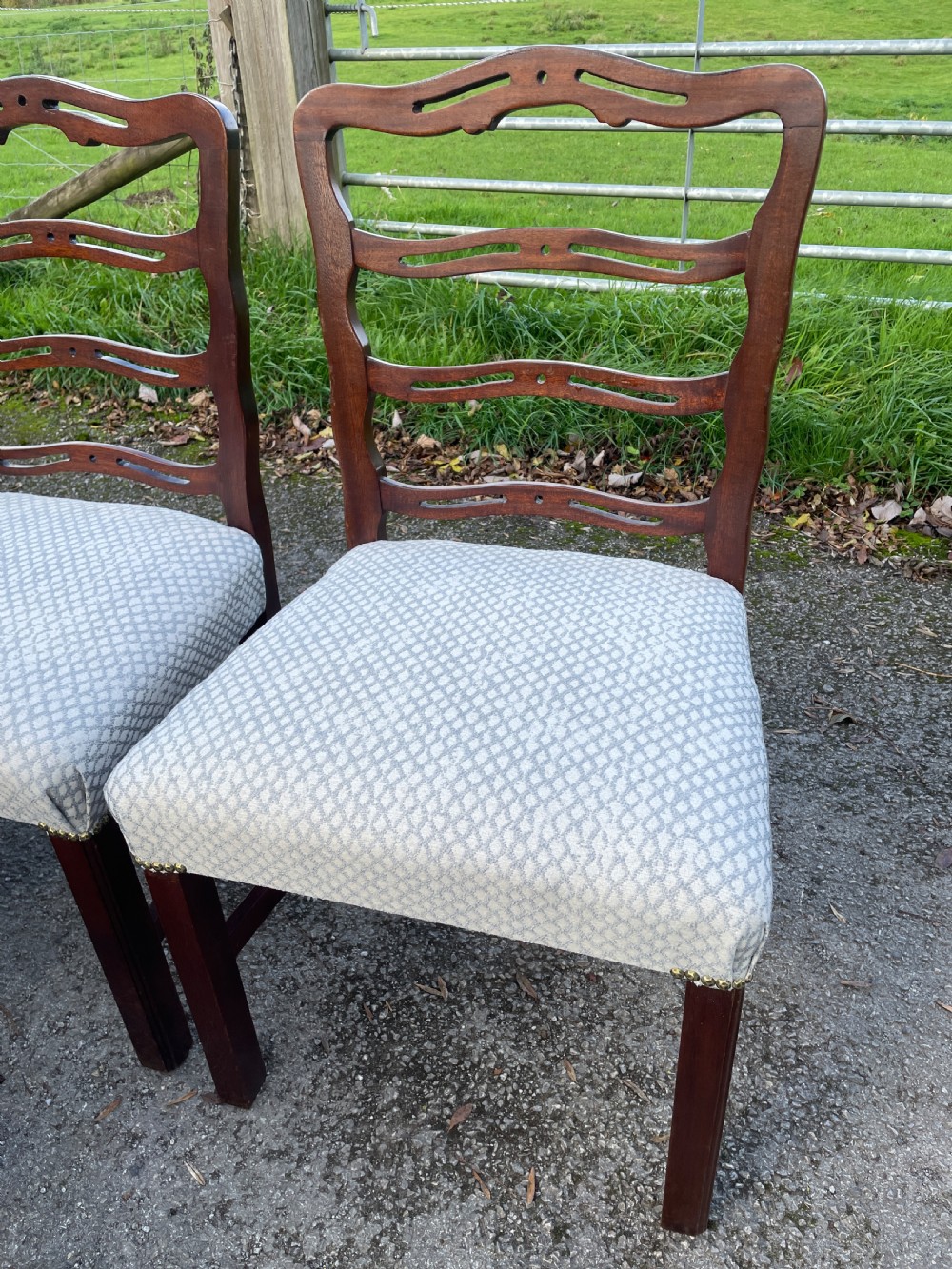 Great quality set of 10 Hepplewhite style mahogany dining chairs circa 1920 View III