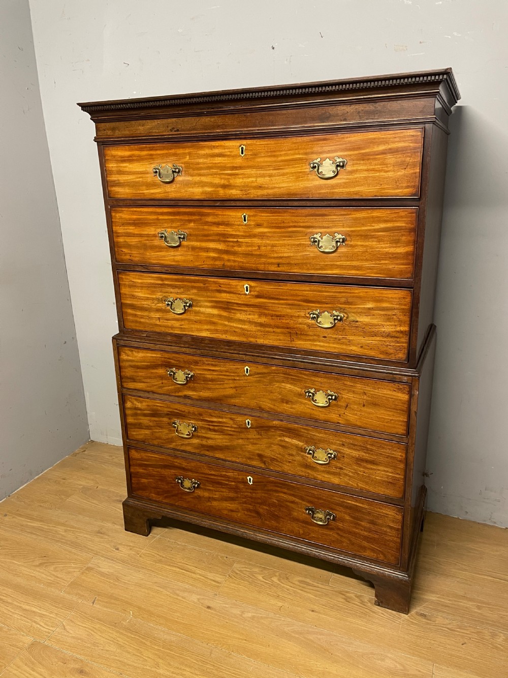 Georgian flame mahogany chest on chest circa 1790