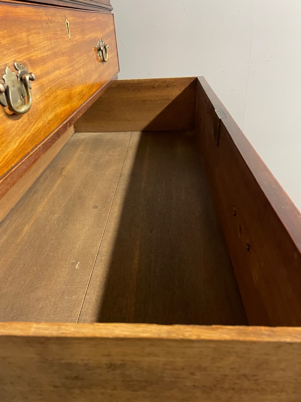 Georgian flame mahogany chest on chest circa 1790 View X
