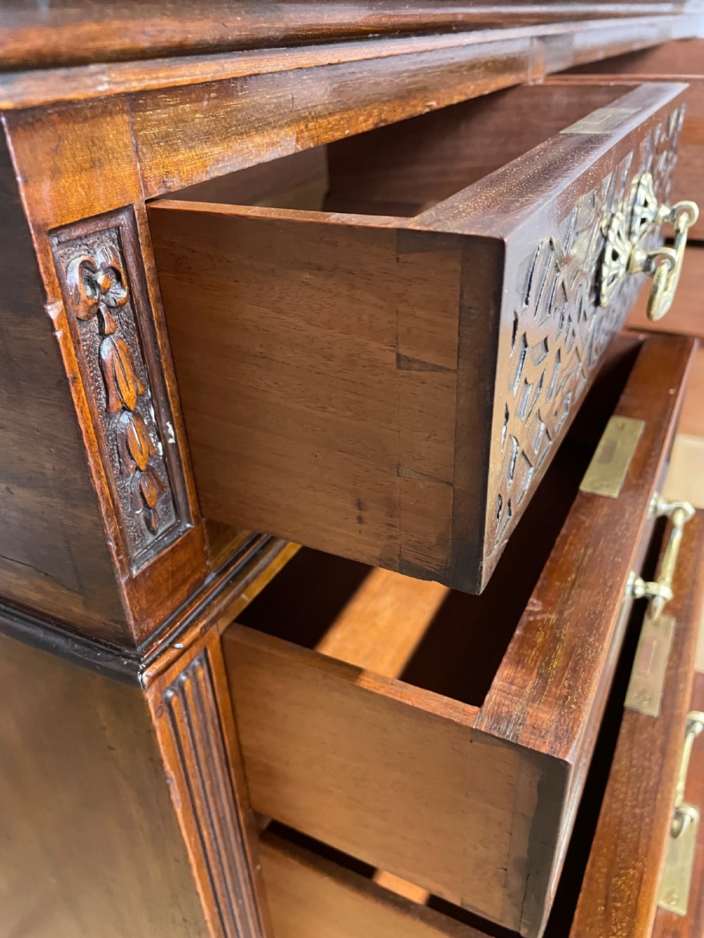 Late C19th Chippendale style mahogany three part desk  View IX