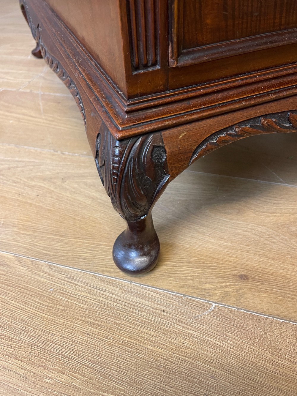 Late C19th Chippendale style mahogany three part desk  View XI