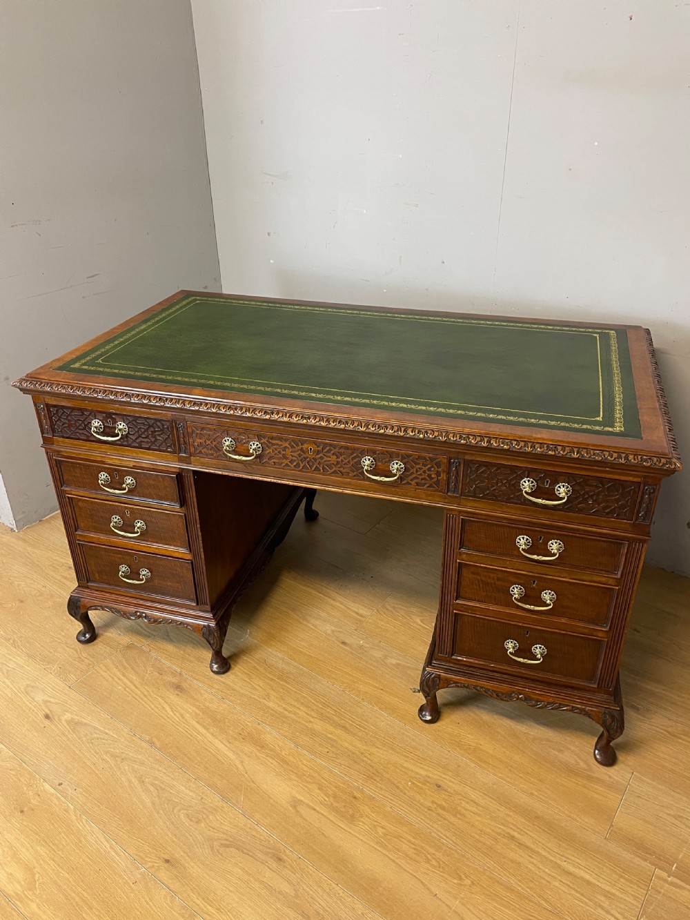 Late C19th Chippendale style mahogany three part desk  View XV