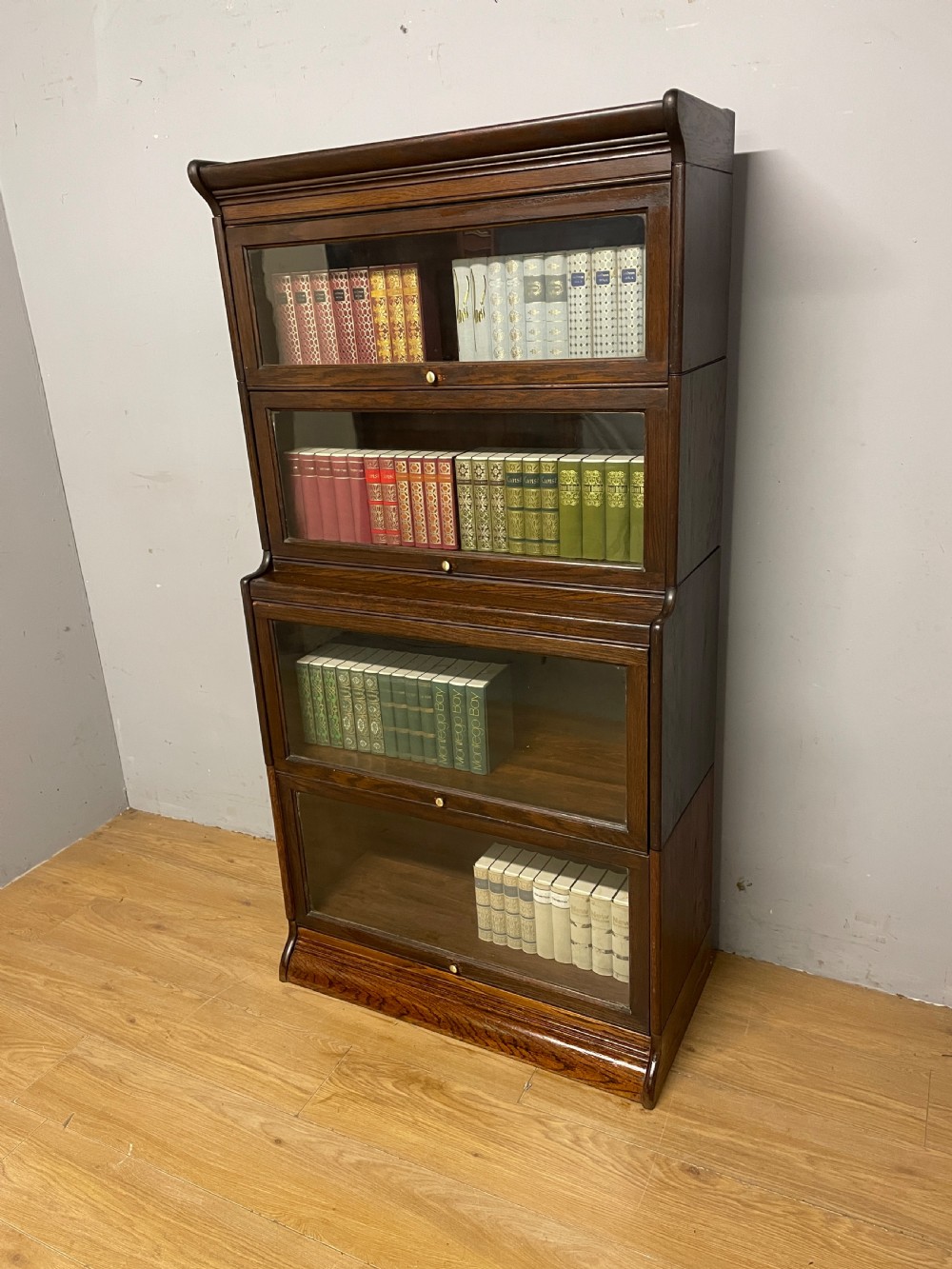 Four height Globe Wernicke style oak stacking bookcase circa 1920 