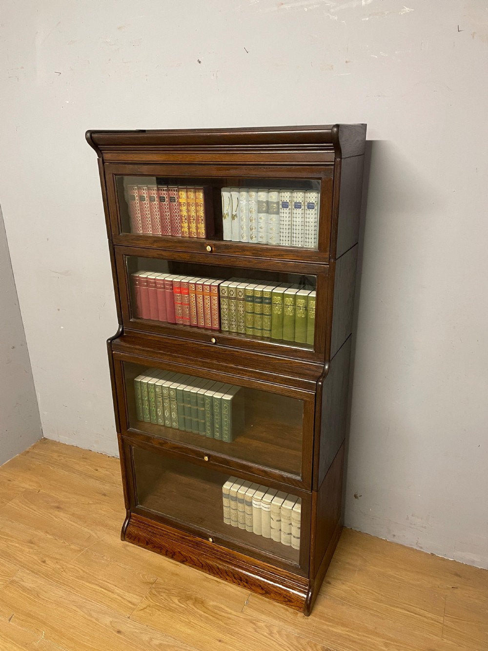 Four height Globe Wernicke style oak stacking bookcase circa 1920  View V