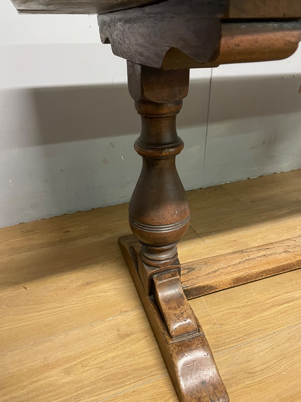 Arts and Crafts six seater oak refectory table  View V