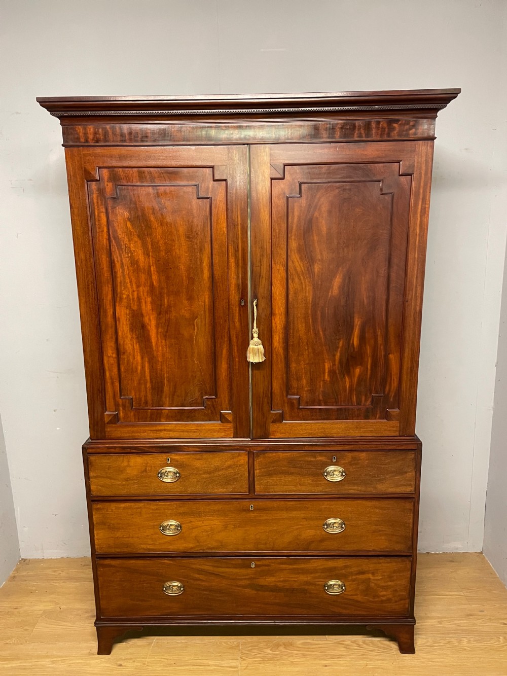 Georgian flame mahogany country house linen press View II