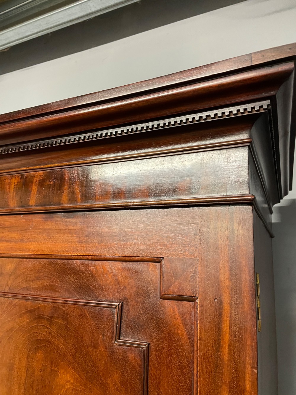 Georgian flame mahogany country house linen press View IV