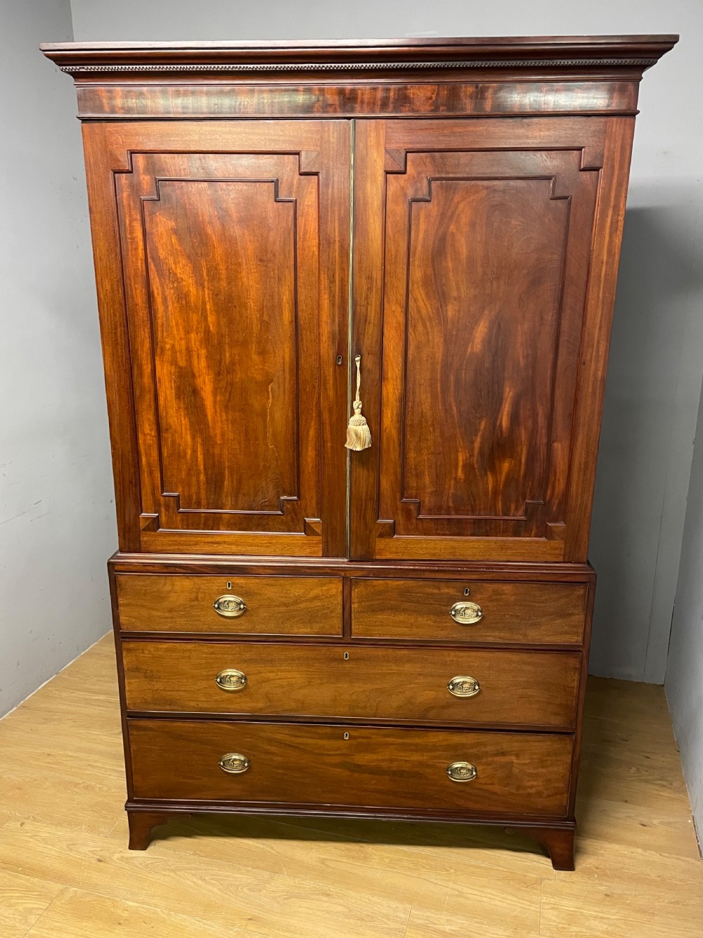 Georgian flame mahogany country house linen press View XII