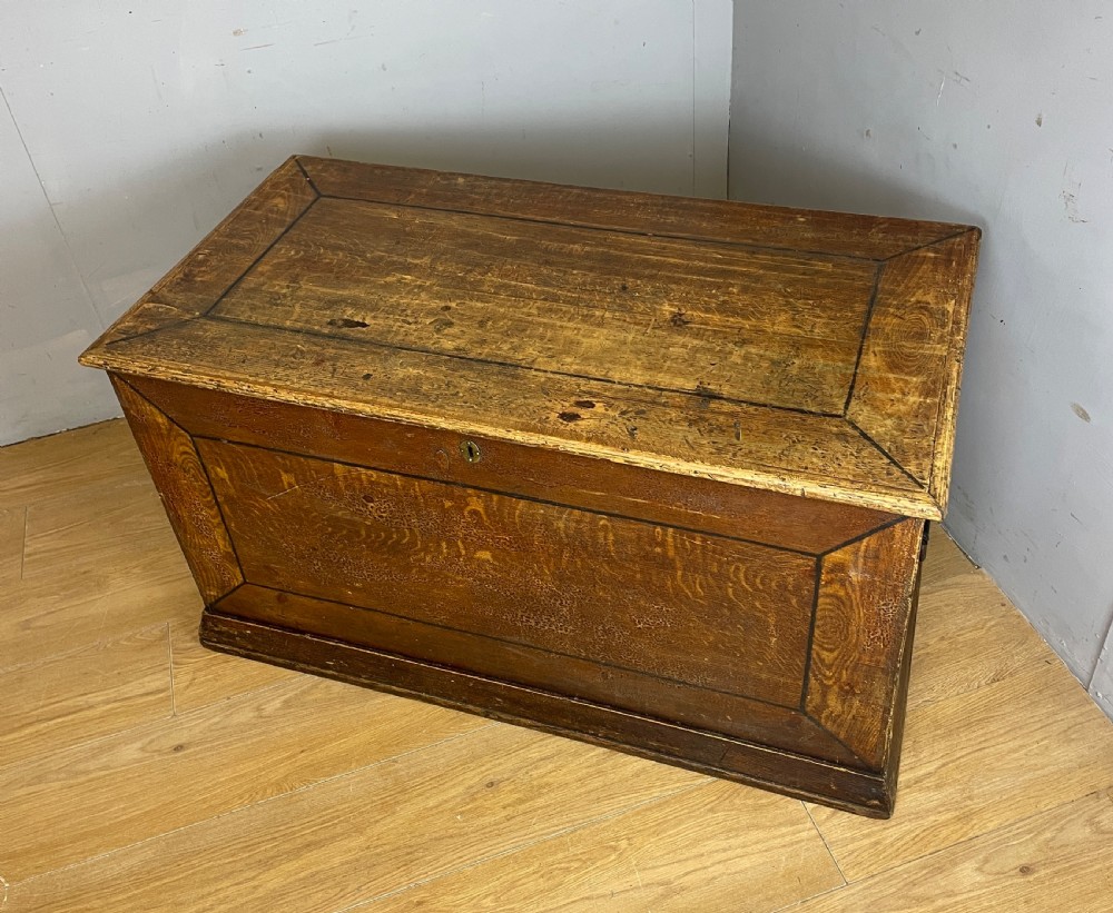 C19TH pine blanket box with original painted (scumbled) finish  View VIII