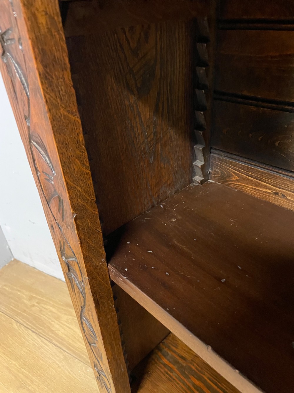 Edwardian Arts and Crafts solid golden oak freestanding adjustable bookcase  View IX