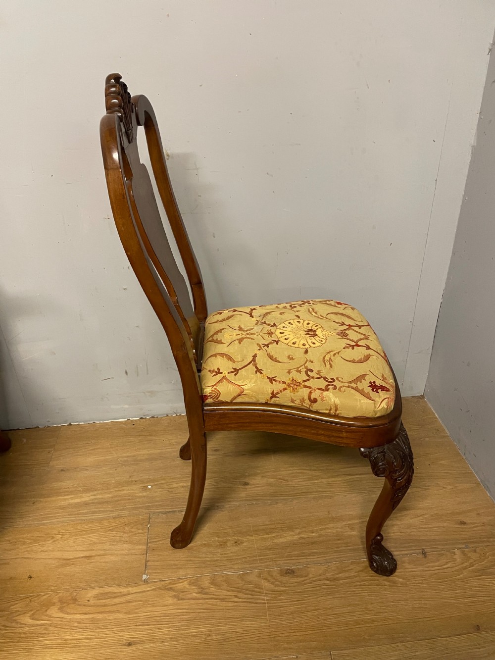 Set of 6 Queen Anne style burr walnut dining chairs circa 1920 View XIV