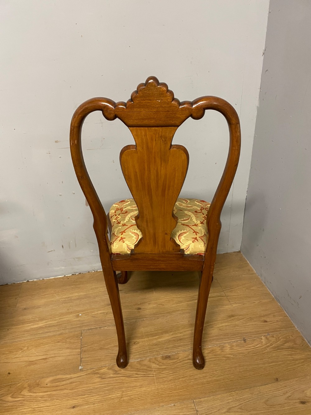 Set of 6 Queen Anne style burr walnut dining chairs circa 1920 View XV