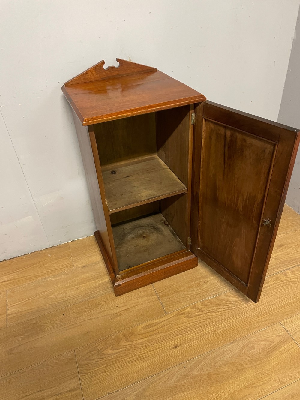 Late C19TH walnut bedside cupboard  View IV