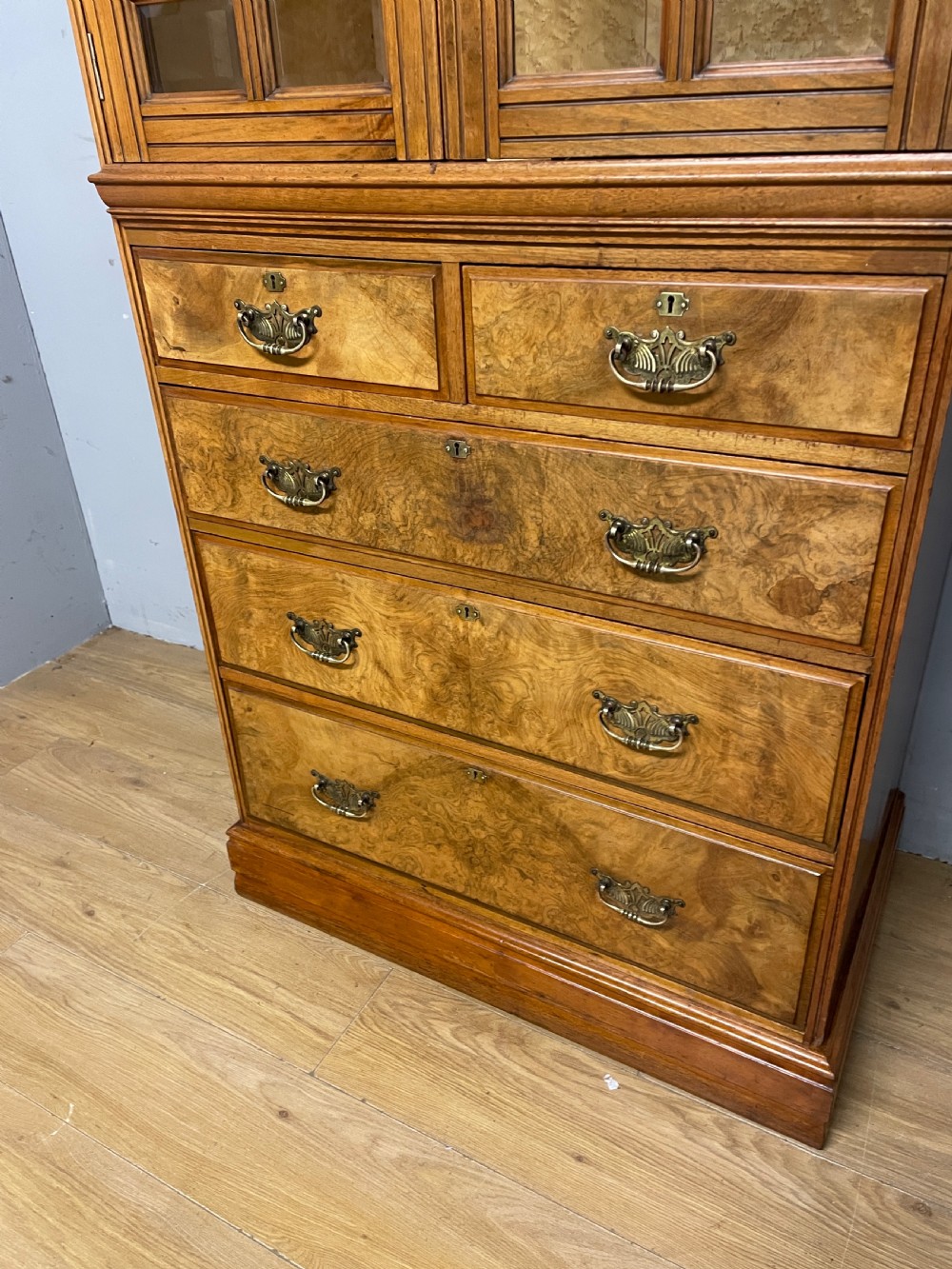 Burr walnut country house compactum cupboard over drawers circa 1890 View XI